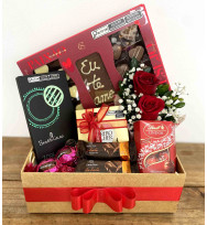 Caixa de Chocolates com Rosas